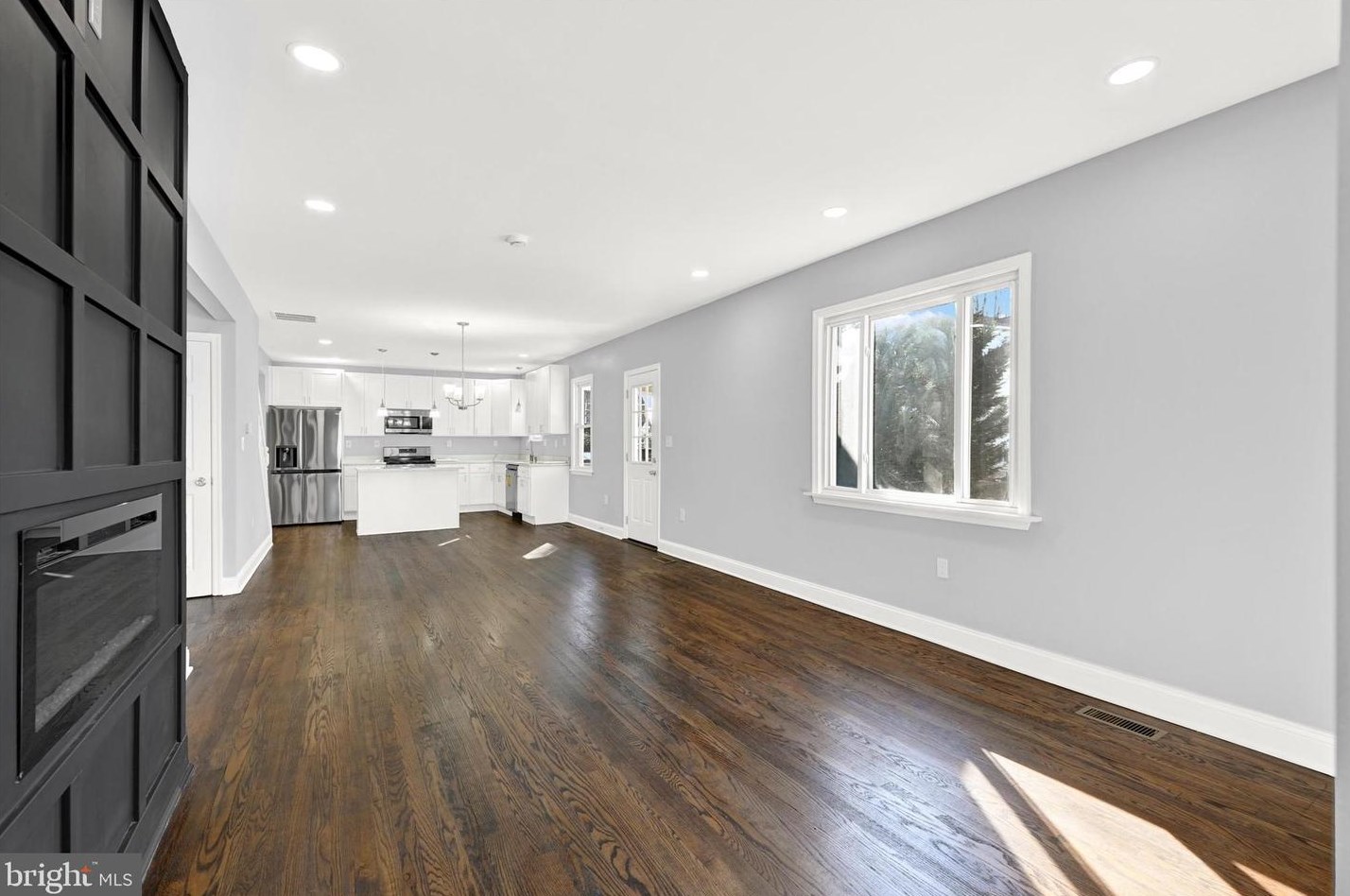 5905 Burgess Ave, Baltimore MD  21214-2004 exterior