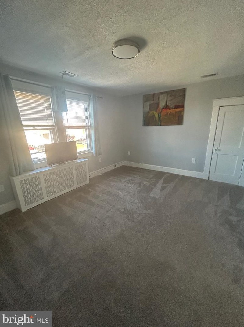 6719 Bessemer Ave, Baltimore MD  21222-1028 exterior