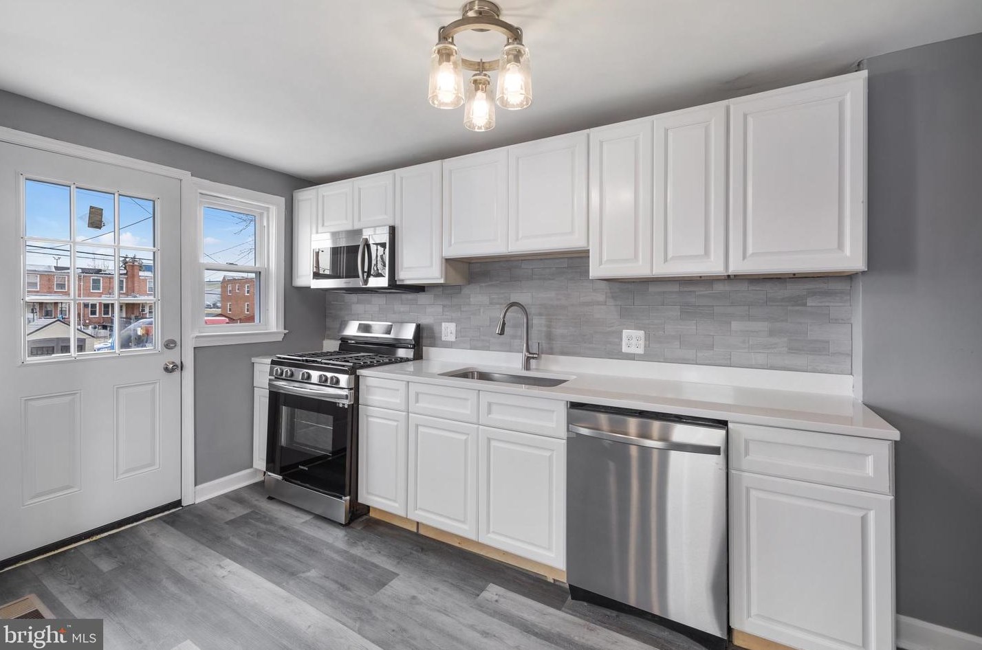 3643 Greenvale Rd, Baltimore MD  21229-5145 exterior