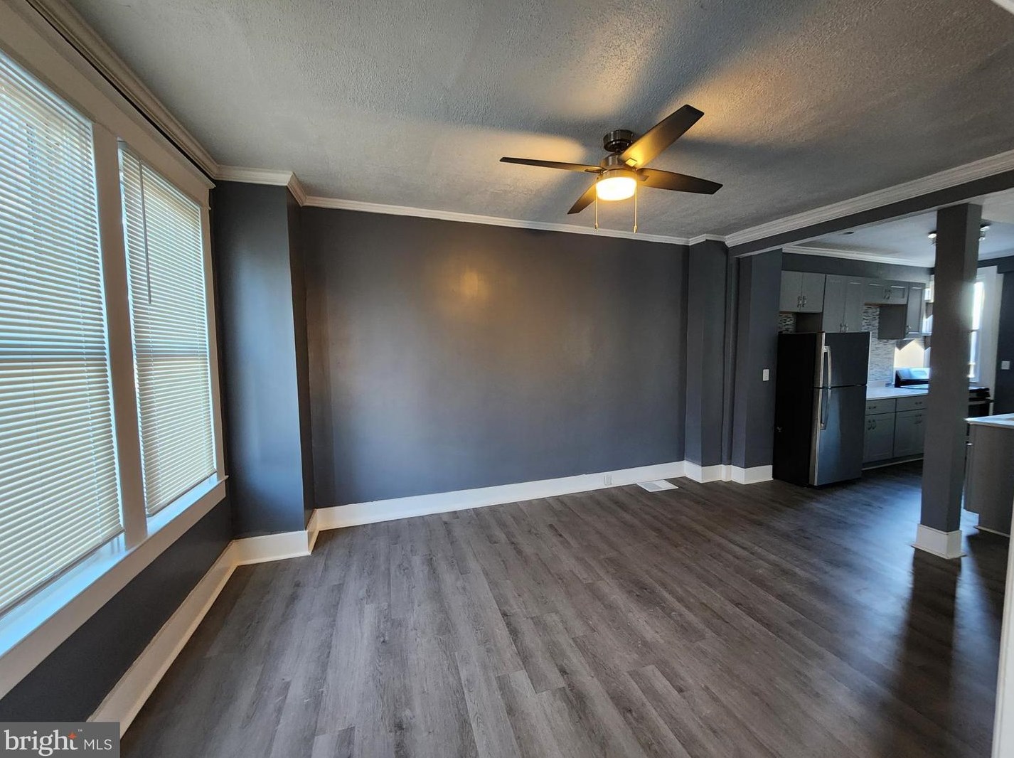 5032 Palmer Ave, Baltimore MD 21215-6008 exterior