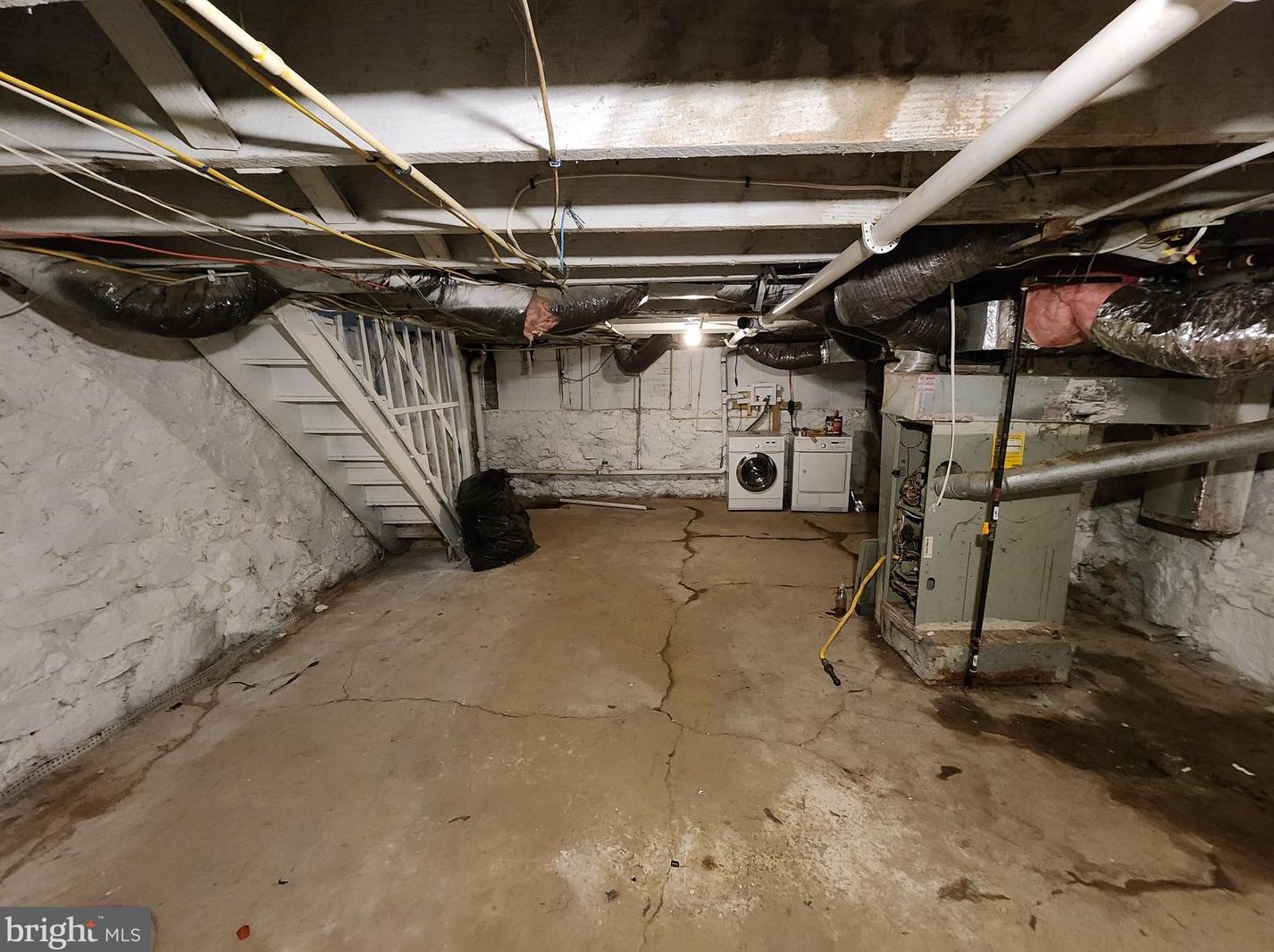 5032 Palmer Ave, Baltimore MD 21215-6008 exterior