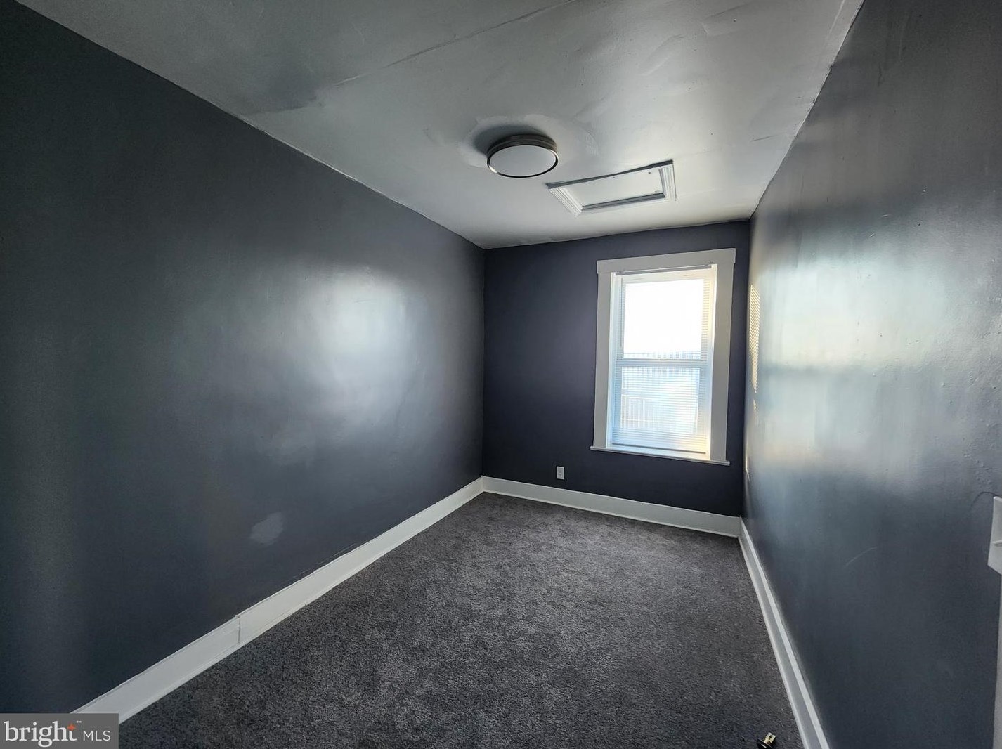 5032 Palmer Ave, Baltimore MD 21215-6008 exterior