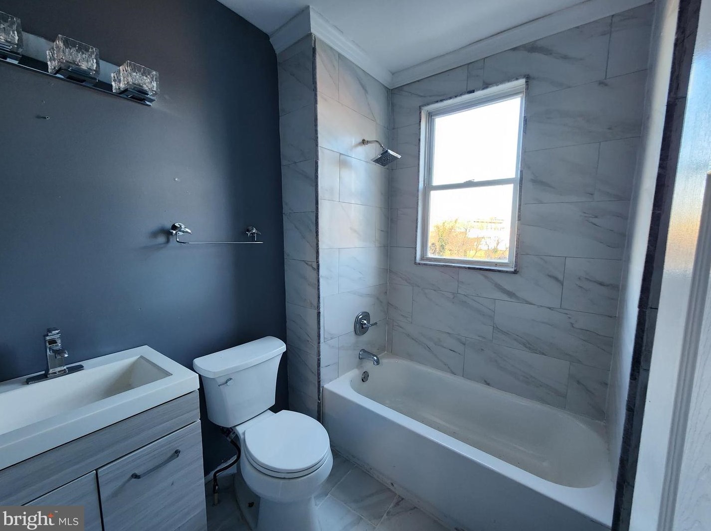 5032 Palmer Ave, Baltimore MD 21215-6008 exterior