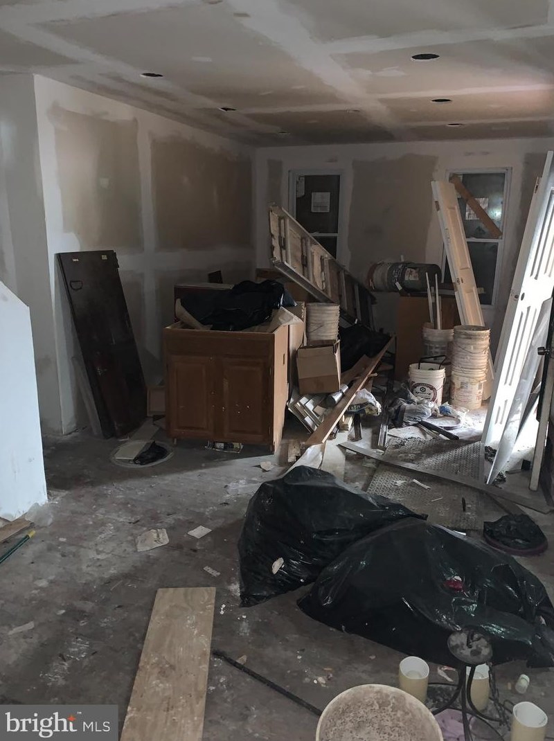 141 Kossuth St, Baltimore MD  21229-3625 exterior