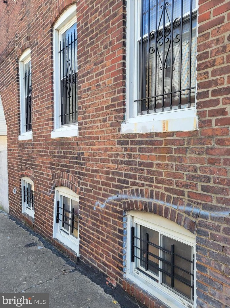 535 Decker Ave, Baltimore MD  21205-2728 exterior