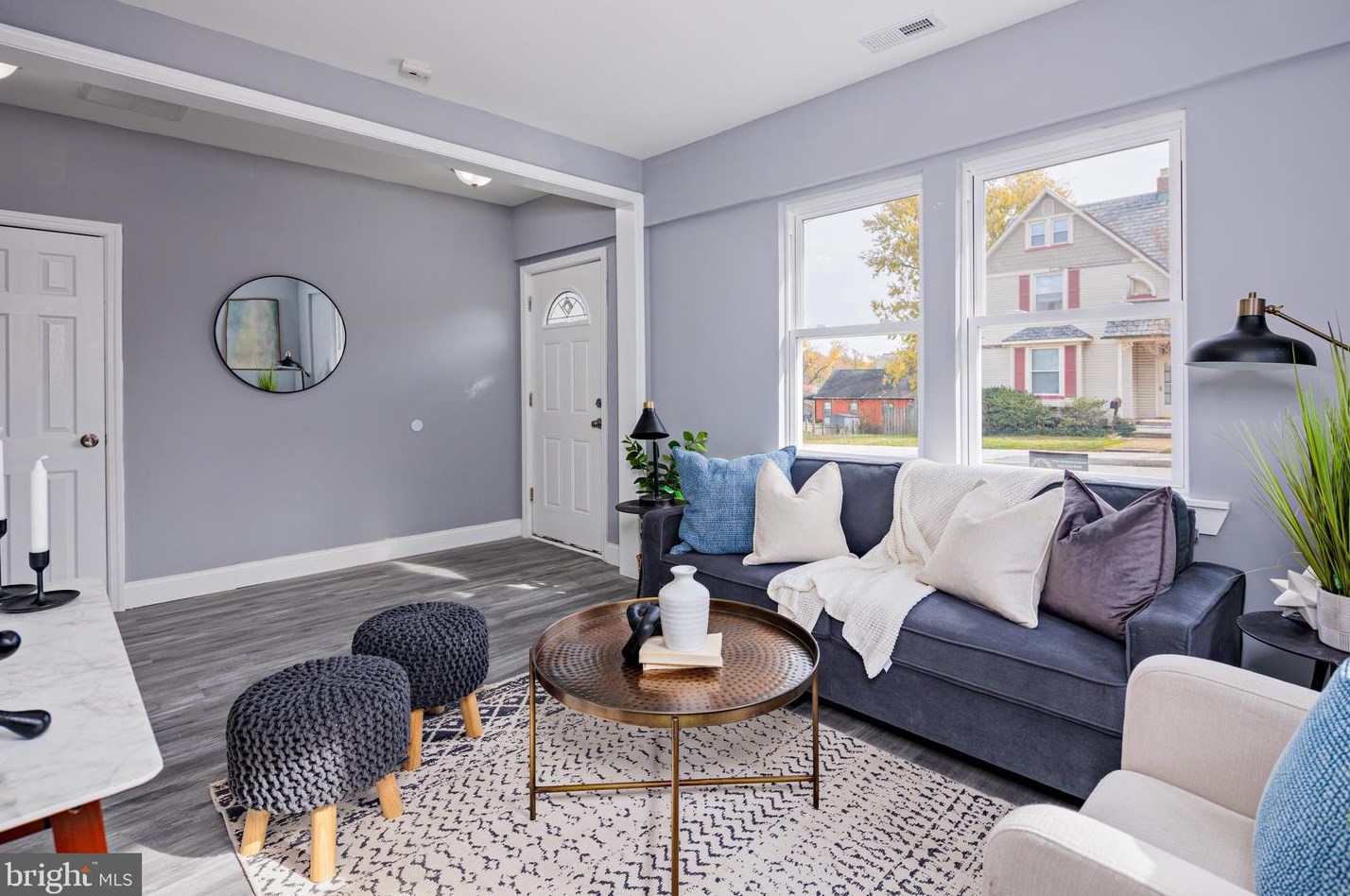4800 Grindon Ave, Baltimore MD  21214-2405 exterior