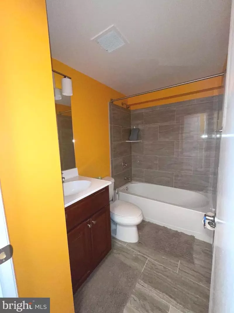 3601 Clarks Ln, Baltimore MD  21215-2731 exterior