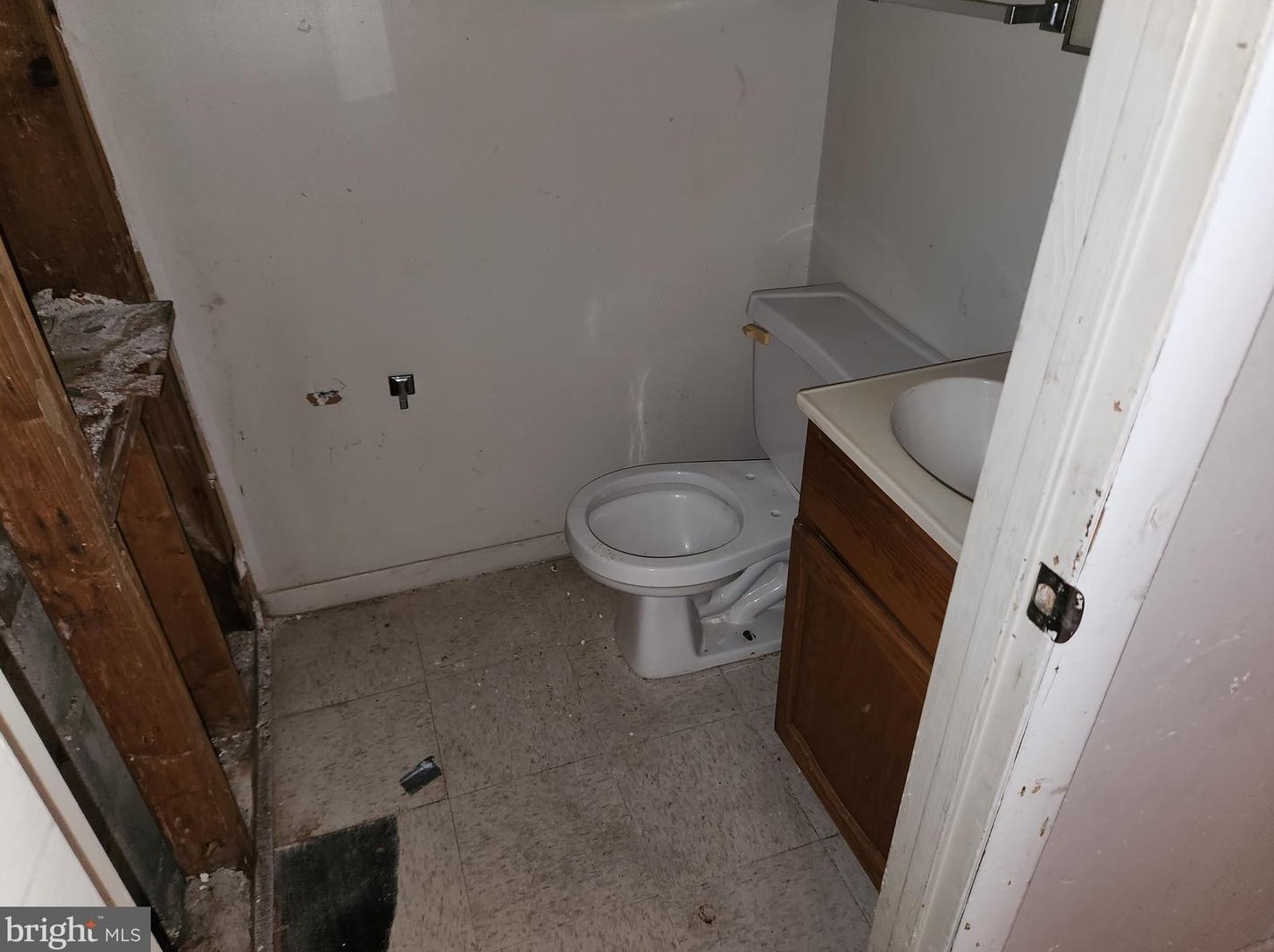 1531 Argyle Ave, Baltimore MD  21217-2902 exterior