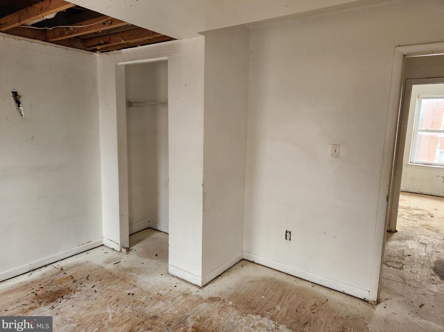 1531 Argyle Ave, Baltimore MD  21217-2902 exterior