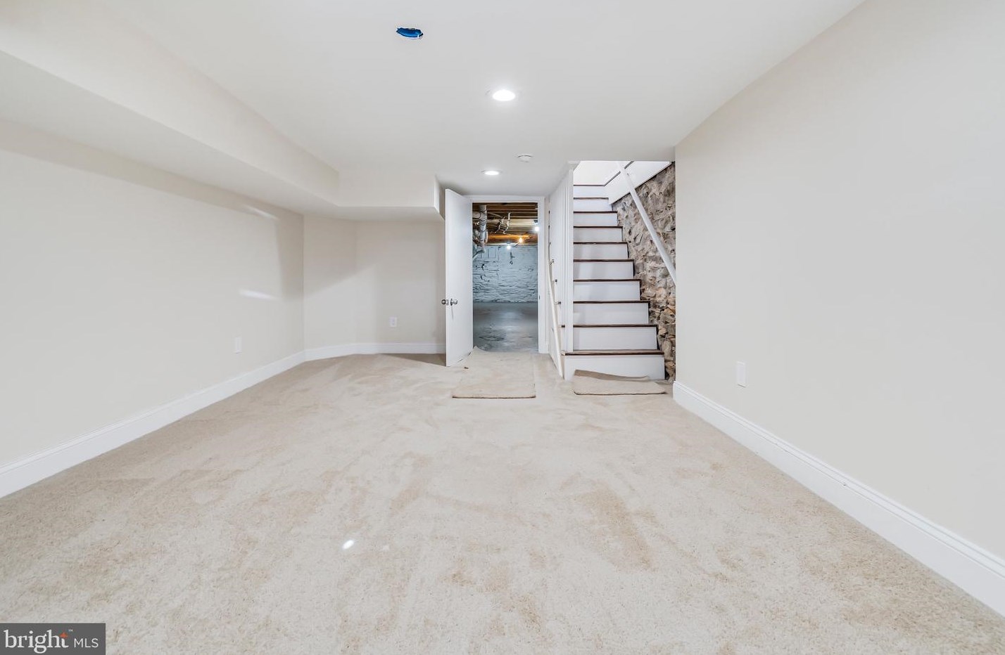 424 23rd St, Baltimore MD  21211-3205 exterior