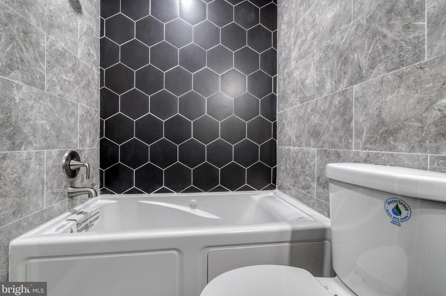 5920 Marluth Ave, Baltimore MD  21206-2718 exterior