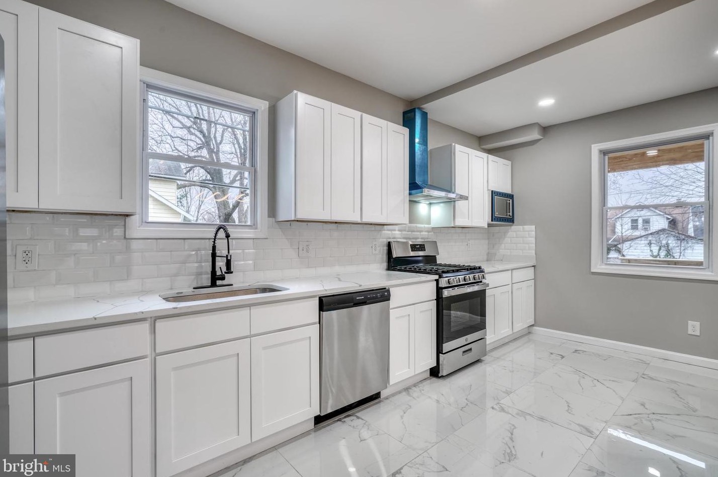 5920 Marluth Ave, Baltimore MD  21206-2718 exterior