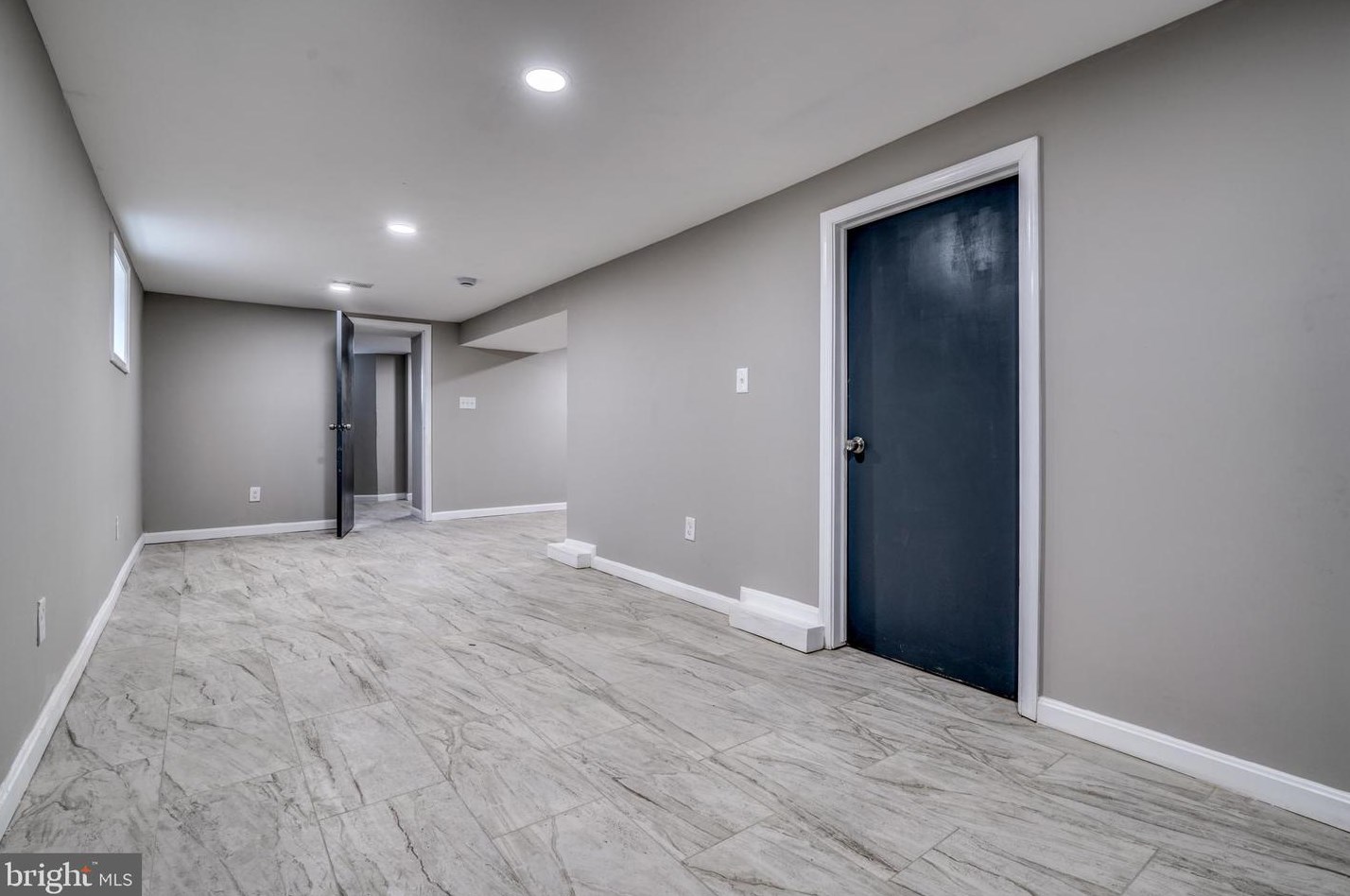 5920 Marluth Ave, Baltimore MD  21206-2718 exterior