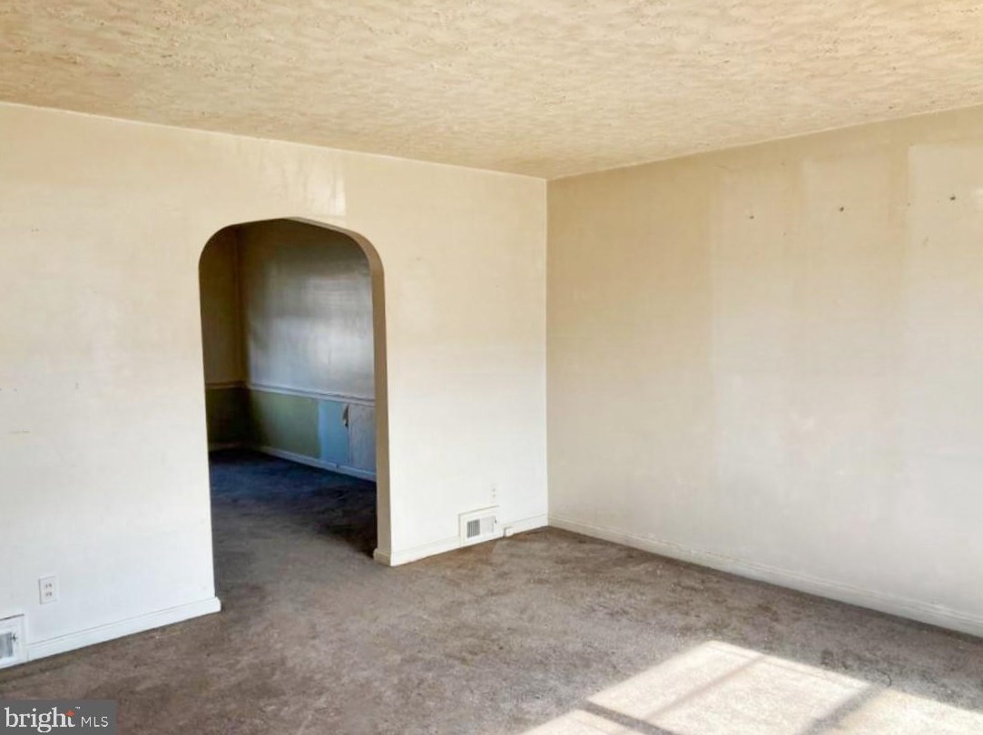 1704 Northbourne Rd, Baltimore MD  21239-3721 exterior