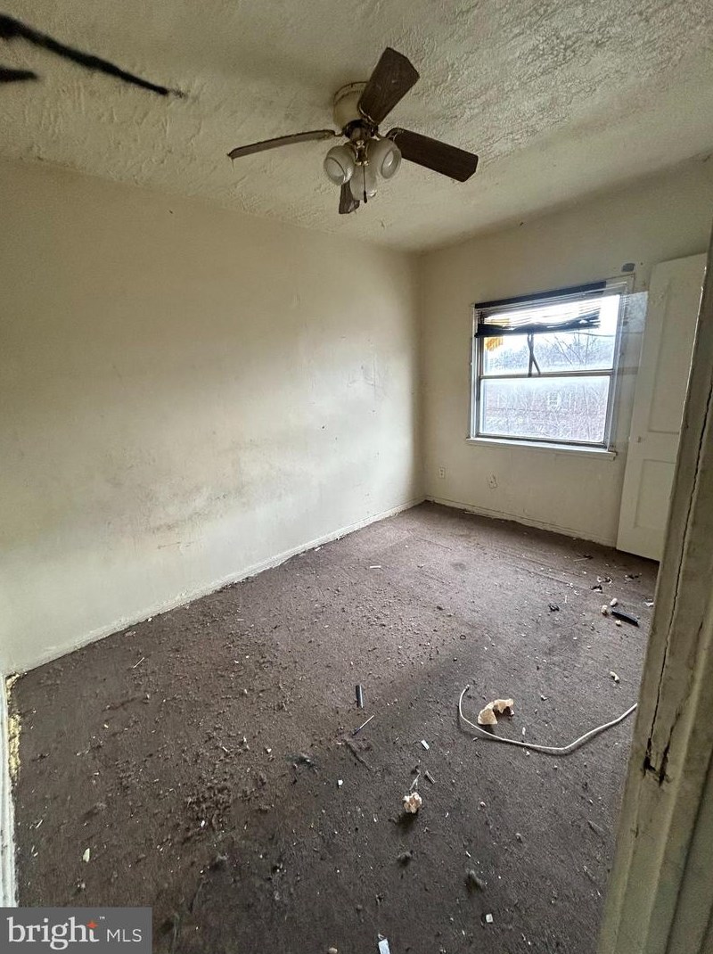 3705 10th St, Baltimore MD  21225-2220 exterior