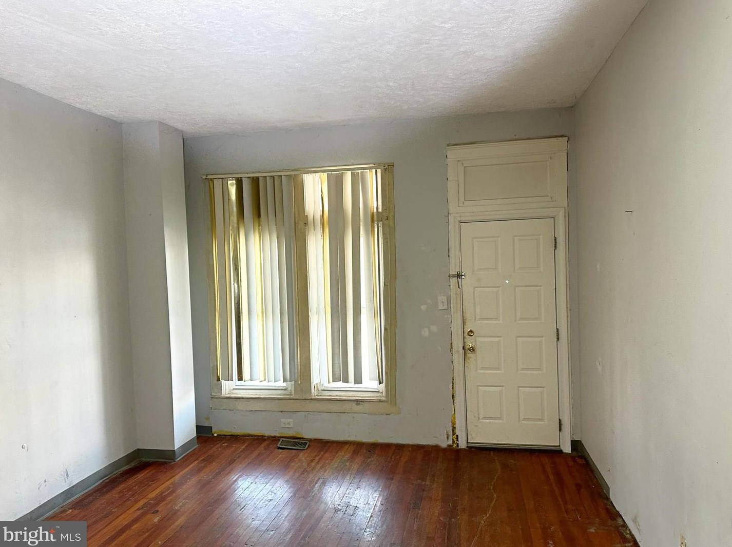 3041 Belmont Ave, Baltimore MD  21216-3920 exterior