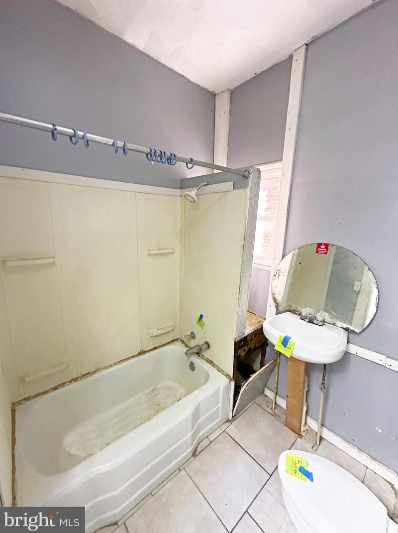 3041 Belmont Ave, Baltimore MD  21216-3920 exterior