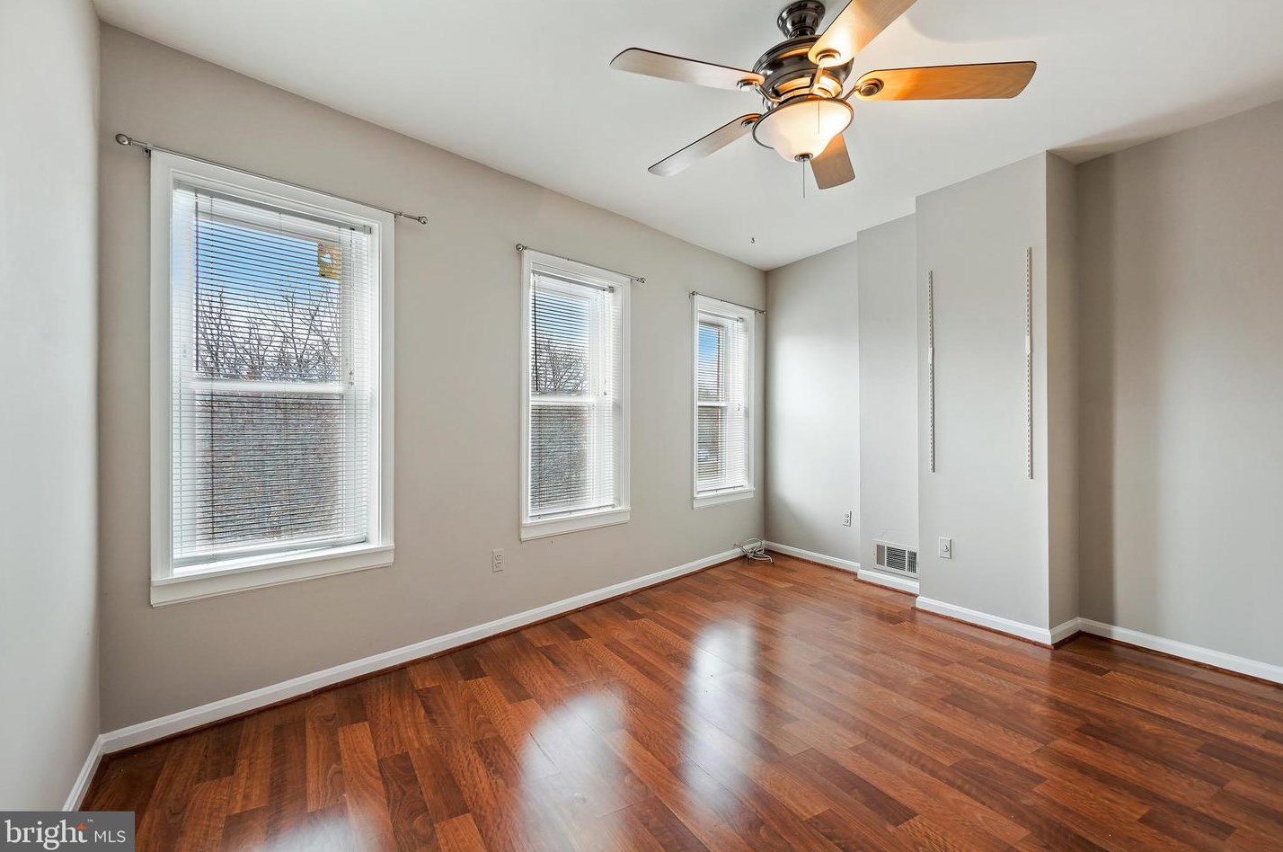 325 Fremont Ave, Baltimore MD  21230-2225 exterior