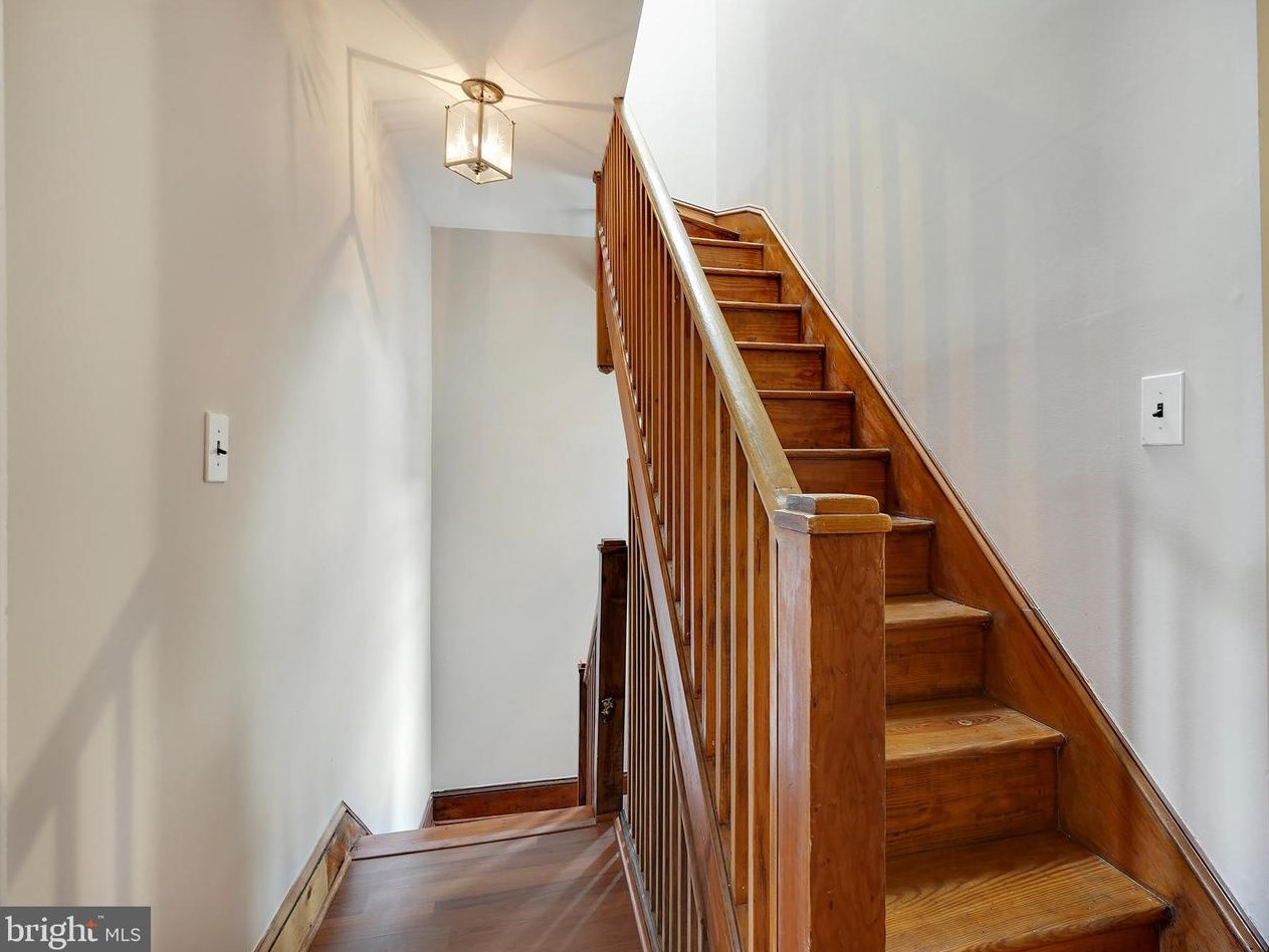 325 Fremont Ave, Baltimore MD  21230-2225 exterior