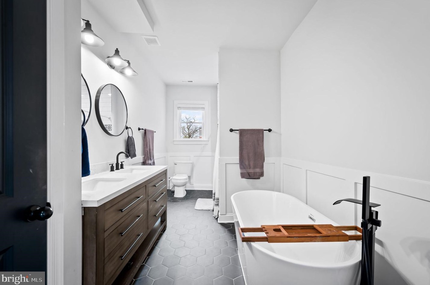 2801 Grindon Ave, Baltimore MD  21214-2815 exterior