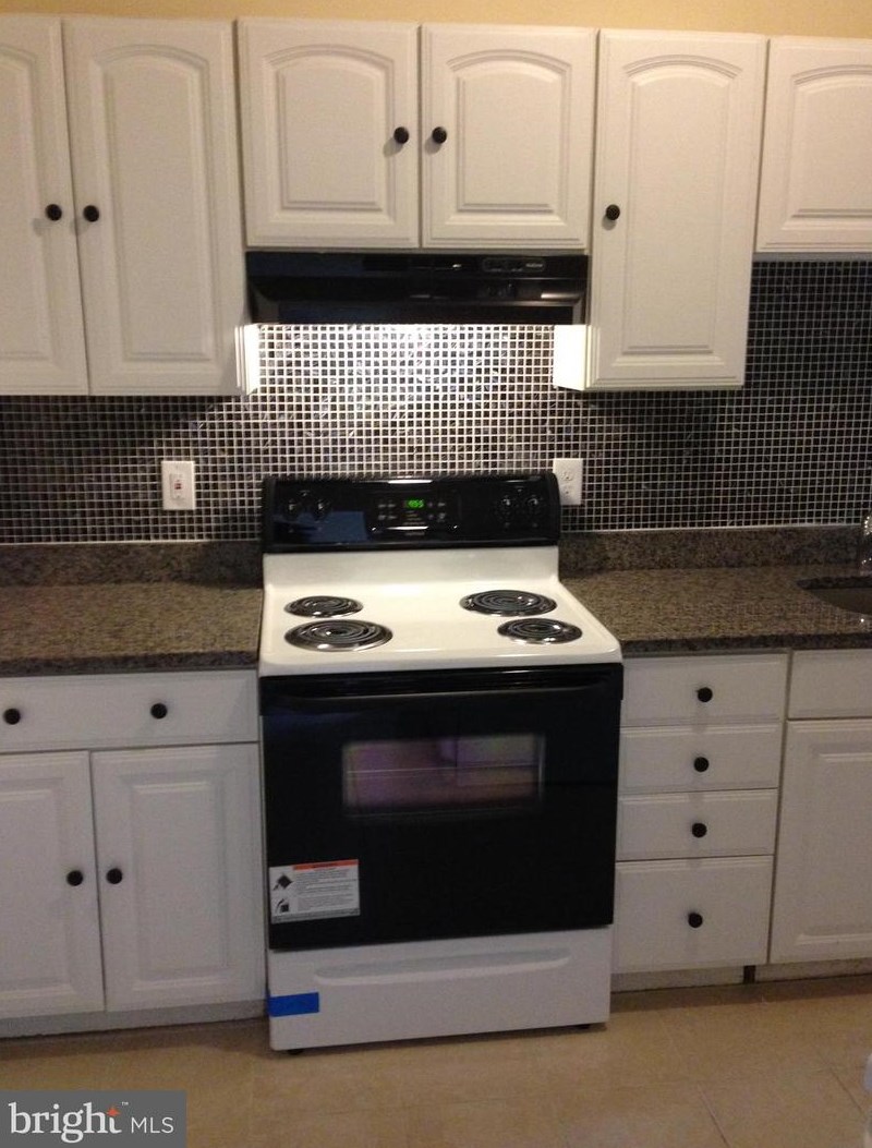 415 Normandy Ave, Baltimore MD  21229-2934 exterior