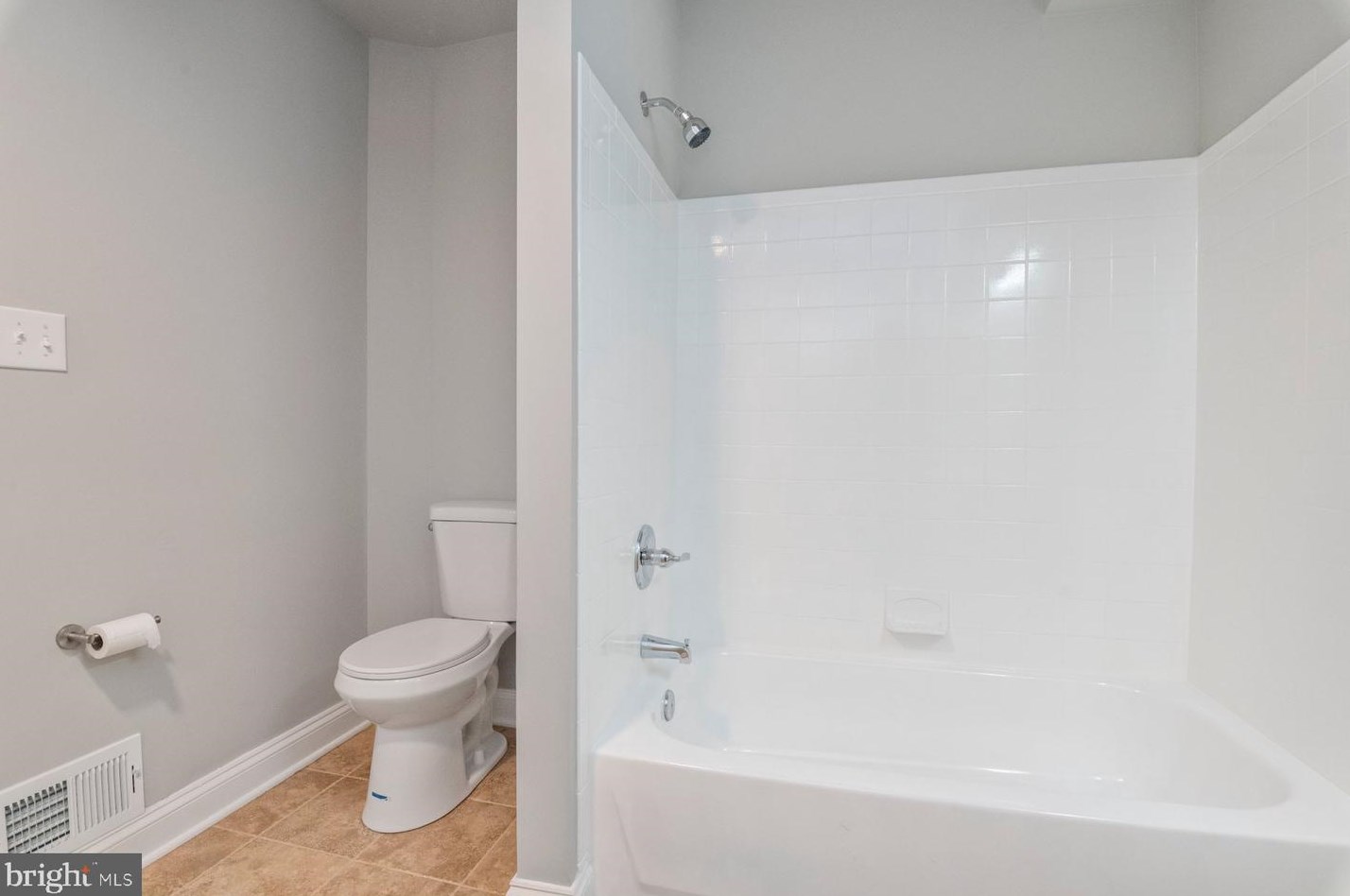221 Castle St, Baltimore MD  21231-2602 exterior