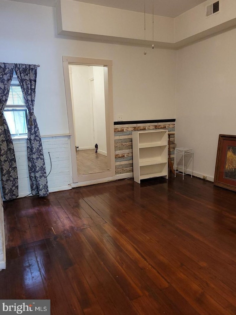 111 Wolfe St, Baltimore MD  21231-1915 exterior