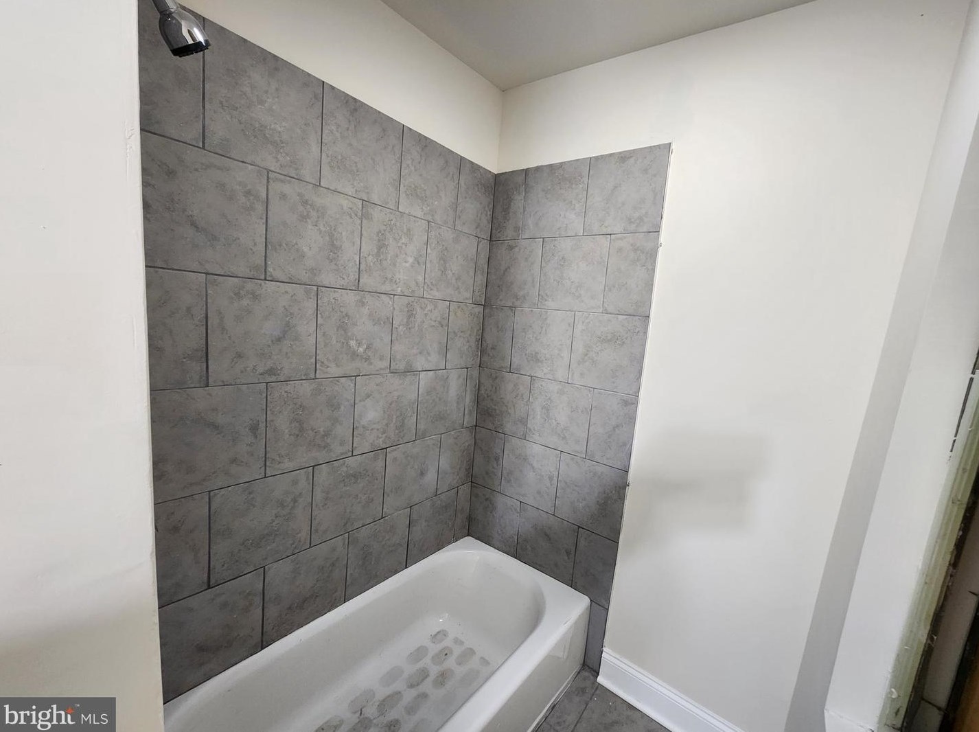 910 Arlington Ave, Baltimore MD  21217-2545 exterior