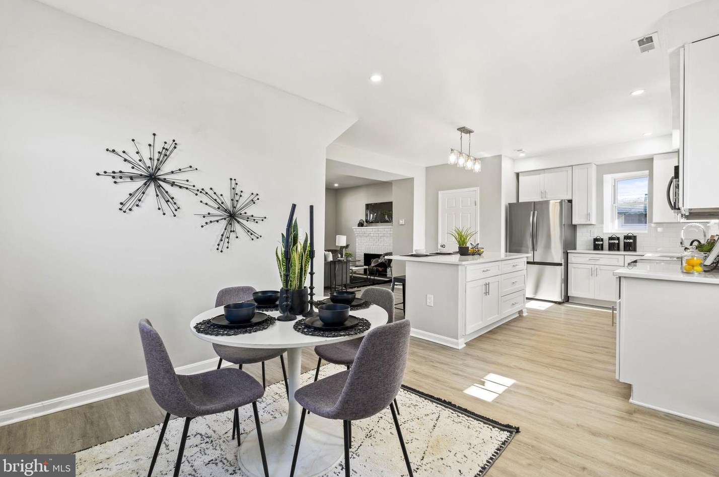 2733 Cylburn Ave, Baltimore MD  21215-5319 exterior