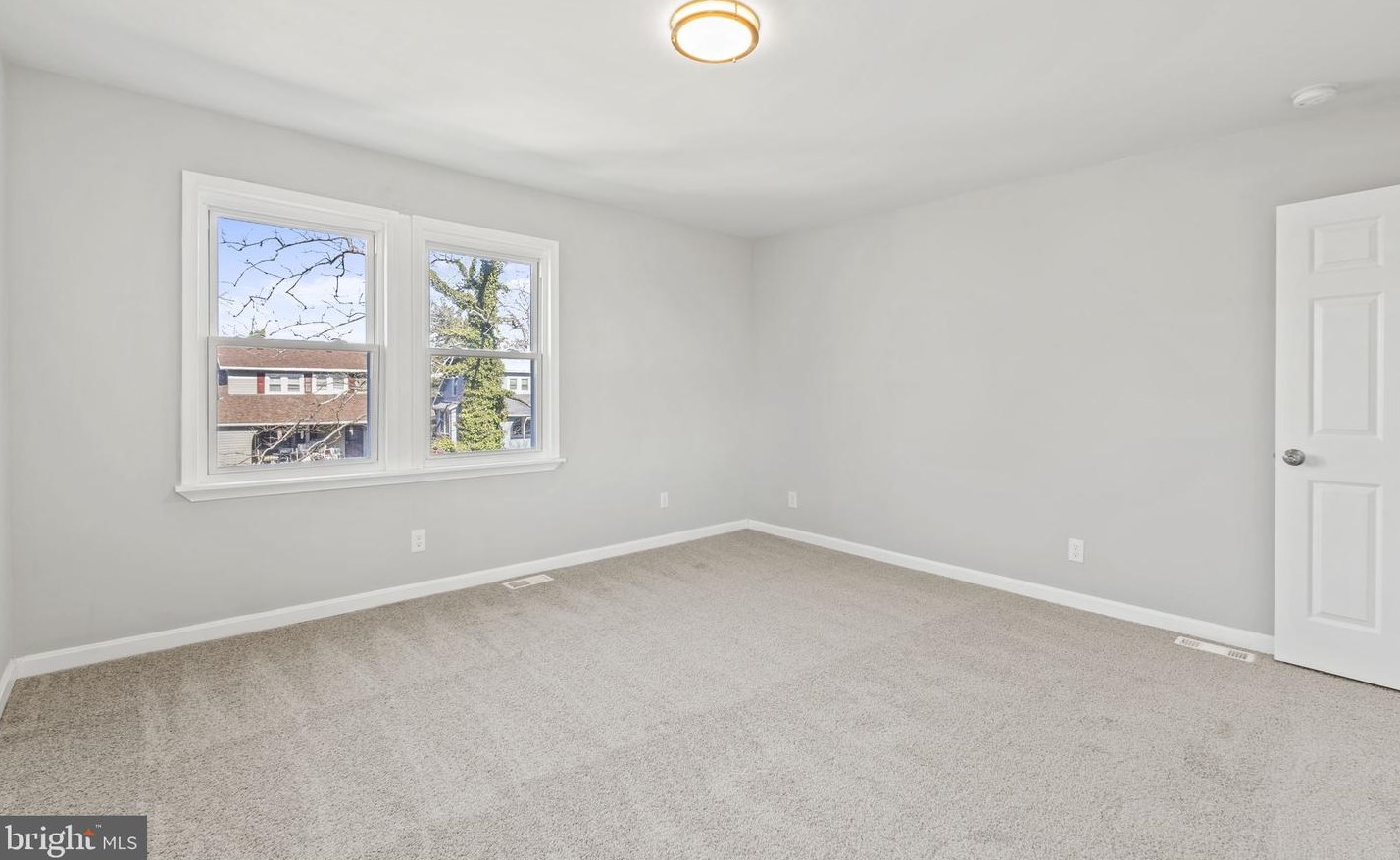 2733 Cylburn Ave, Baltimore MD  21215-5319 exterior