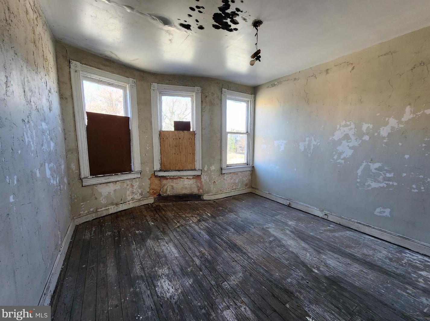 1727 Westwood Ave, Baltimore MD 21217-1145 exterior