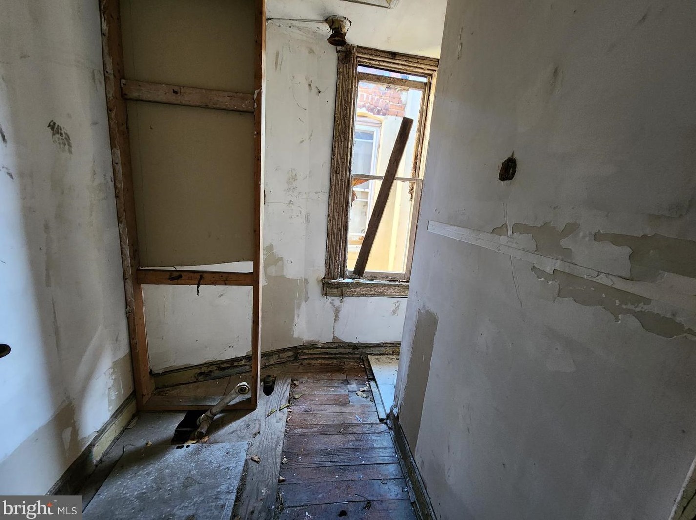 1727 Westwood Ave, Baltimore MD 21217-1145 exterior