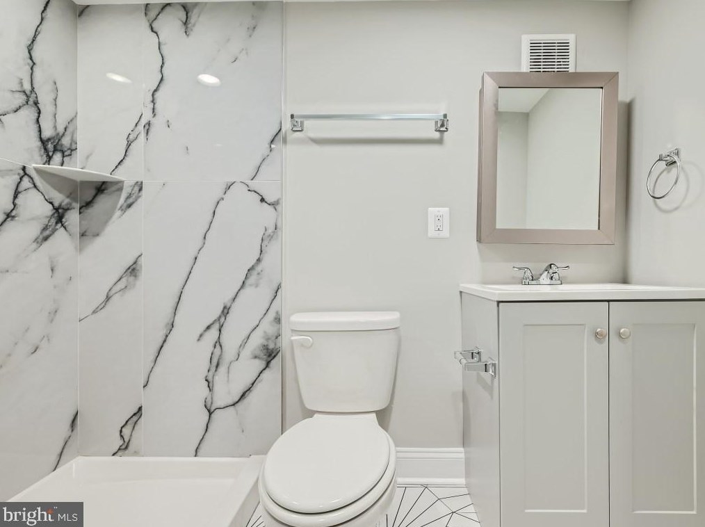 3135 Gwynns Falls Pkwy, Baltimore MD  21216-2723 exterior