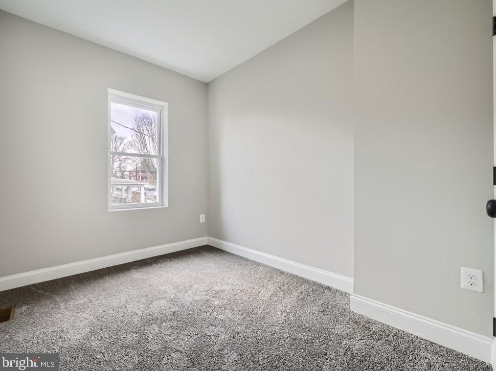 3135 Gwynns Falls Pkwy, Baltimore MD  21216-2723 exterior