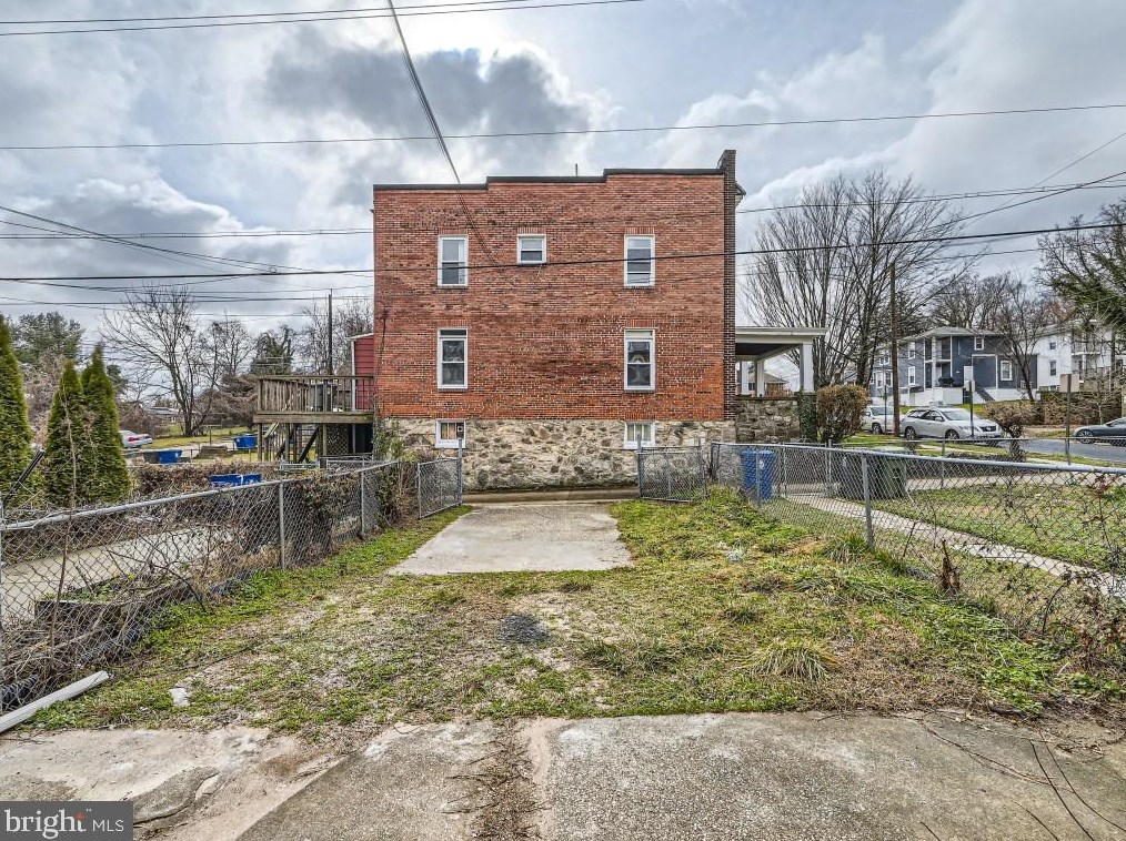 3135 Gwynns Falls Pkwy, Baltimore MD  21216-2723 exterior