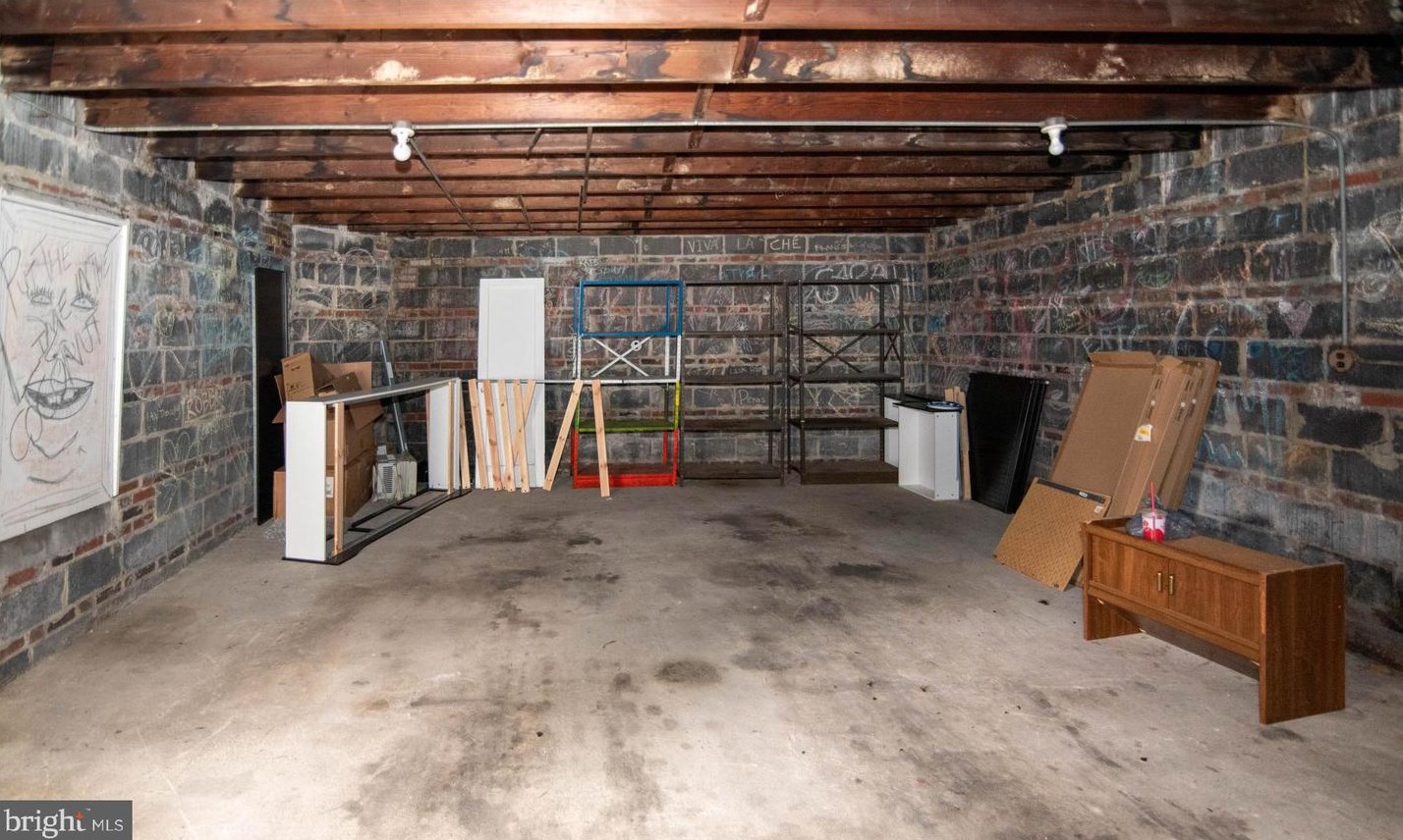 902 Dartmouth Rd, Baltimore MD  21212-3225 exterior