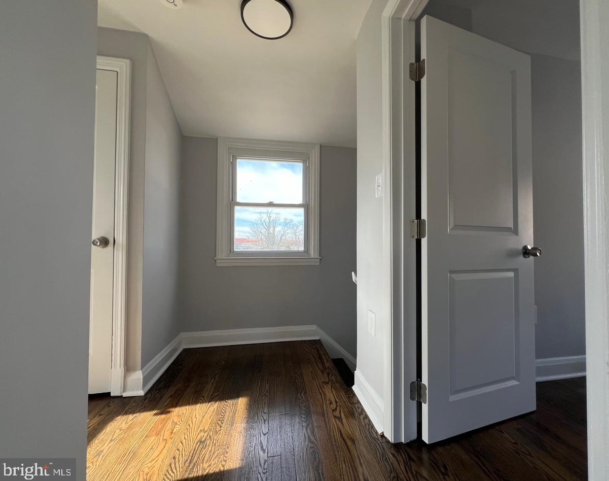 4216 Kenshaw Ave, Baltimore MD  21215-2211 exterior