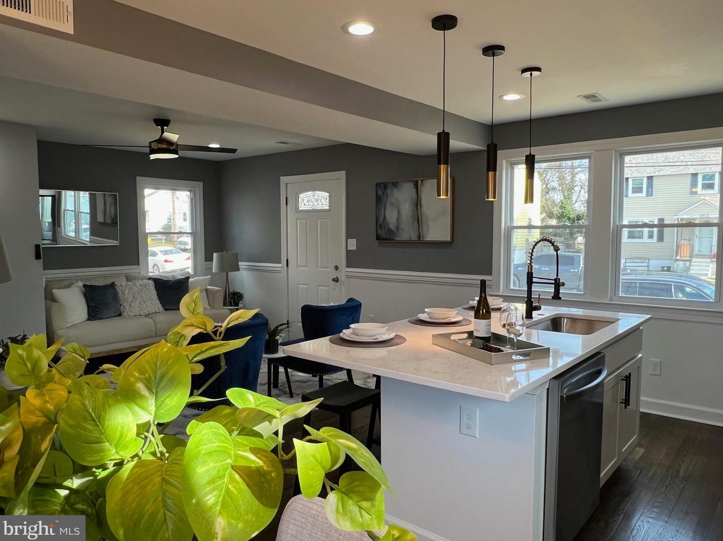 4216 Kenshaw Ave, Baltimore MD  21215-2211 exterior