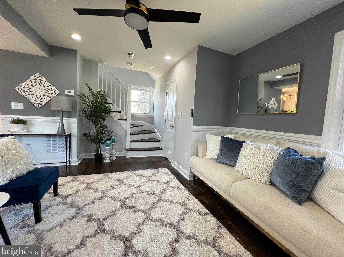 4216 Kenshaw Ave, Baltimore MD  21215-2211 exterior