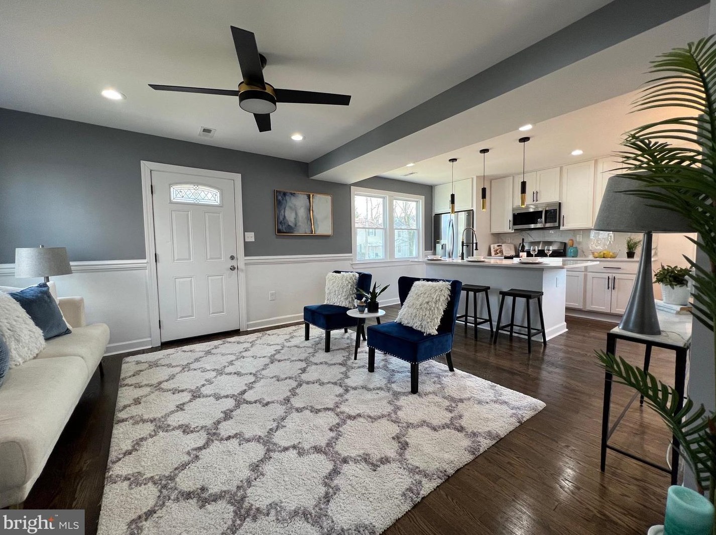 4216 Kenshaw Ave, Baltimore MD  21215-2211 exterior