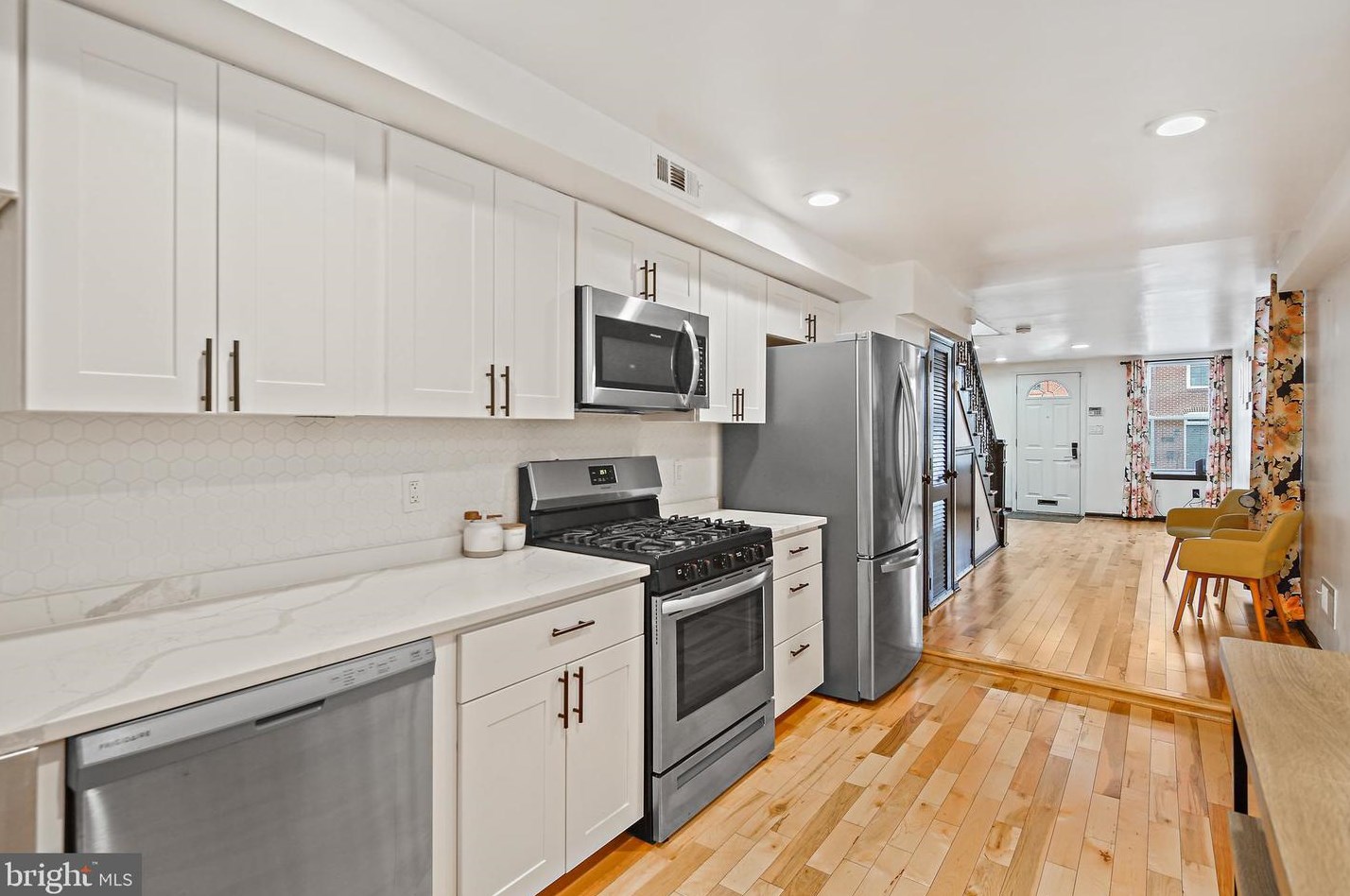 2402 Foster Ave, Baltimore MD  21224-3632 exterior