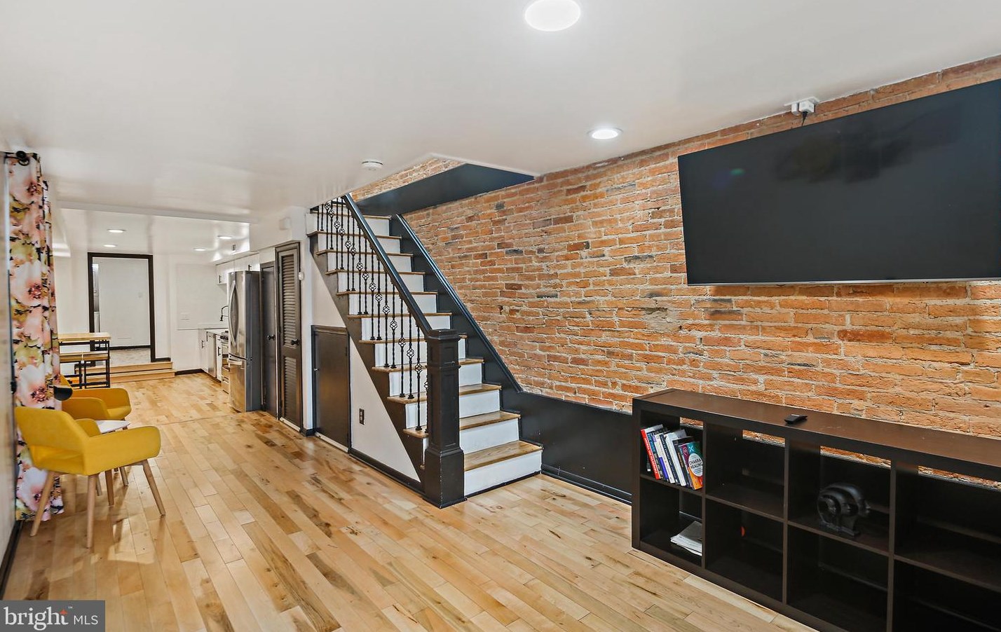 2402 Foster Ave, Baltimore MD  21224-3632 exterior