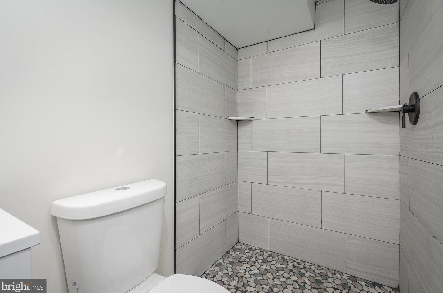 229 Robinson St, Baltimore MD  21224-2215 exterior