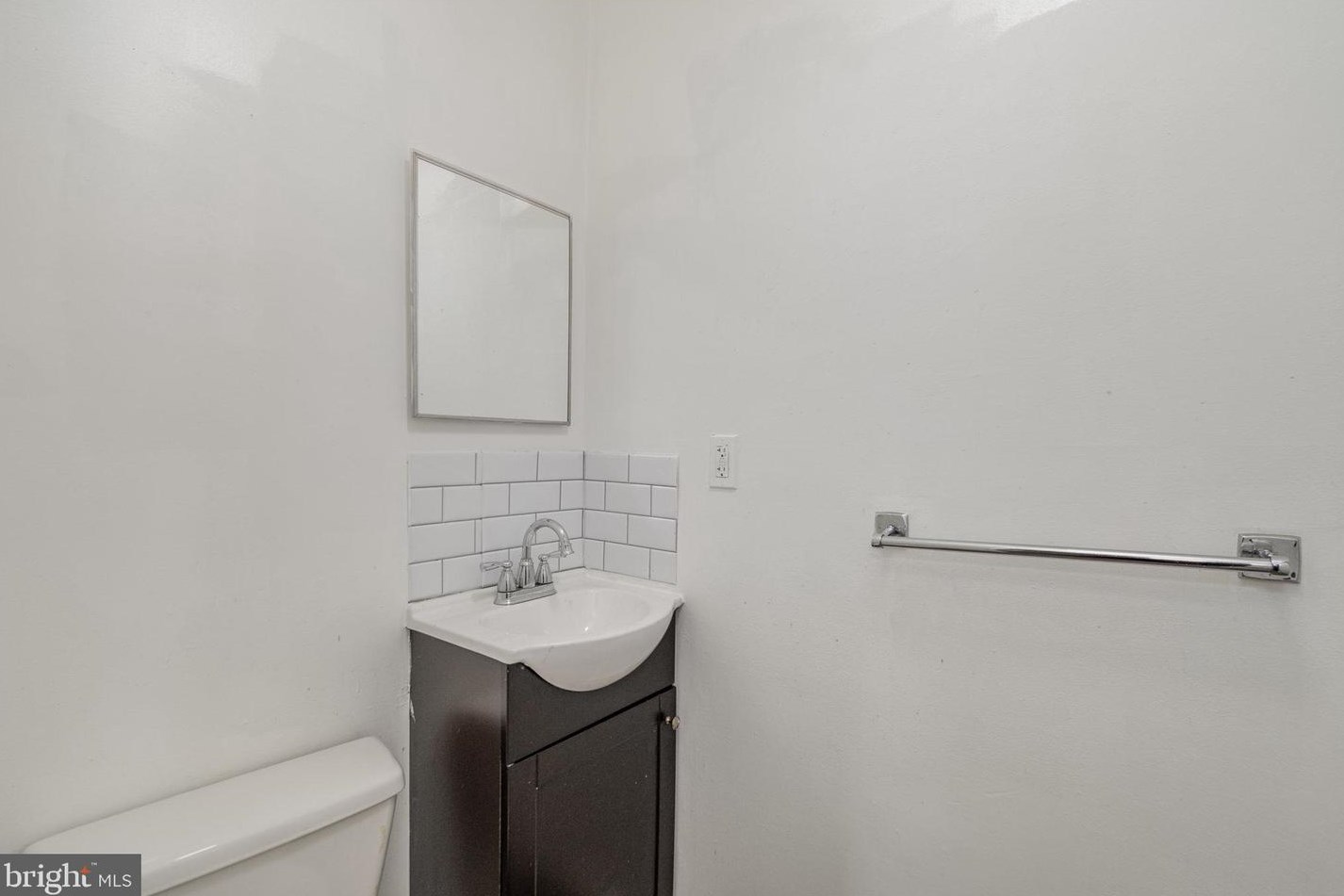 419 31 St, Baltimore MD  21218-3409 exterior