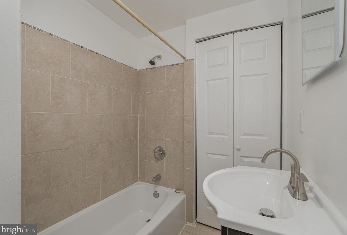 419 31 St, Baltimore MD  21218-3409 exterior