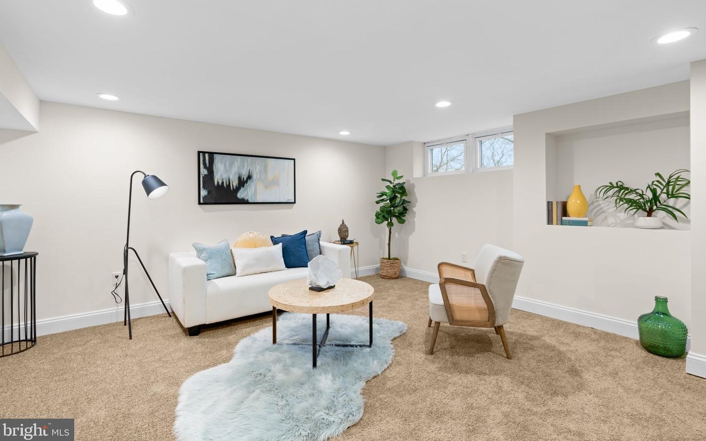 1572 Wadsworth Way, Baltimore MD  21239-2414 exterior