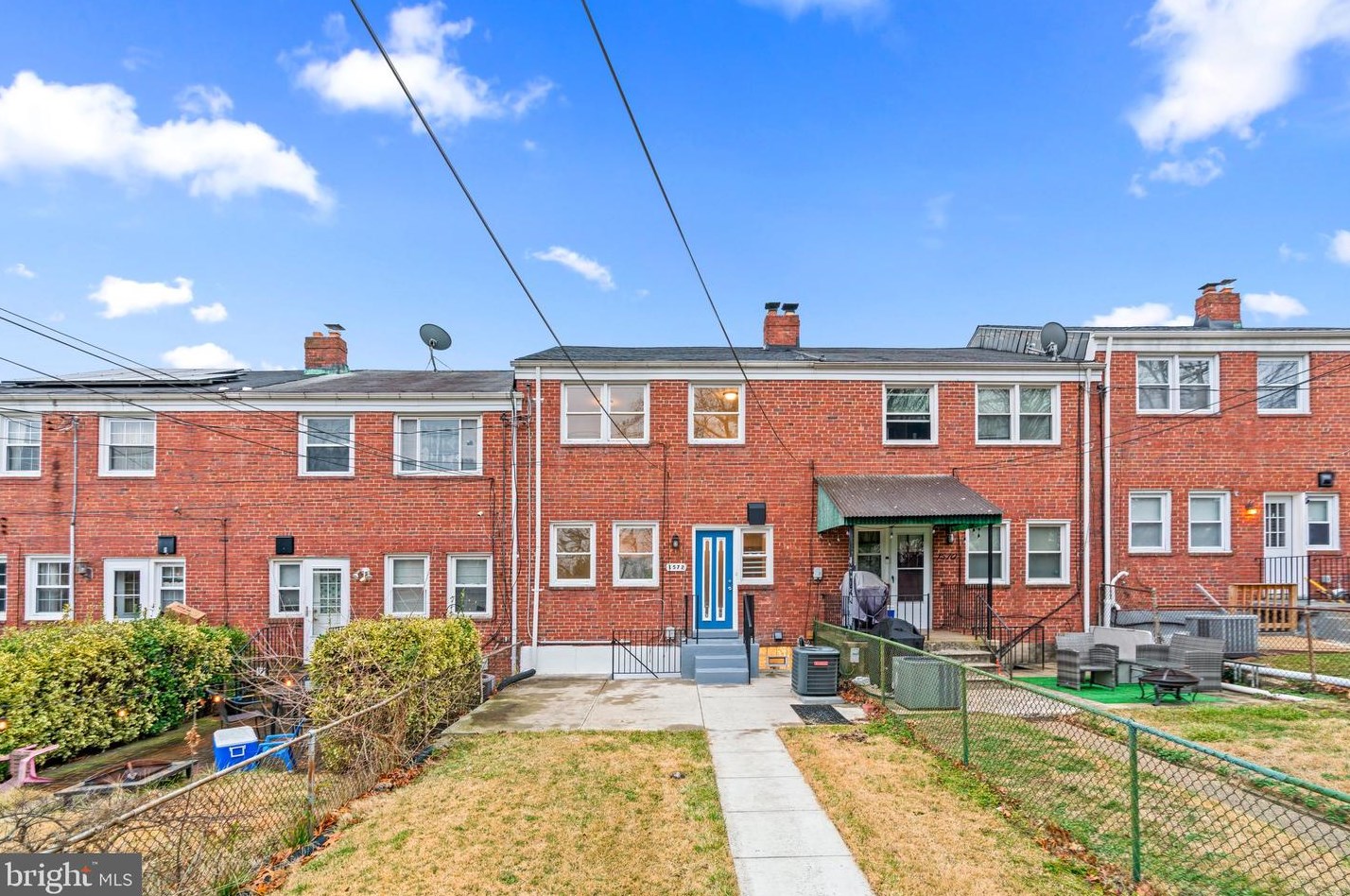 1572 Wadsworth Way, Baltimore MD  21239-2414 exterior