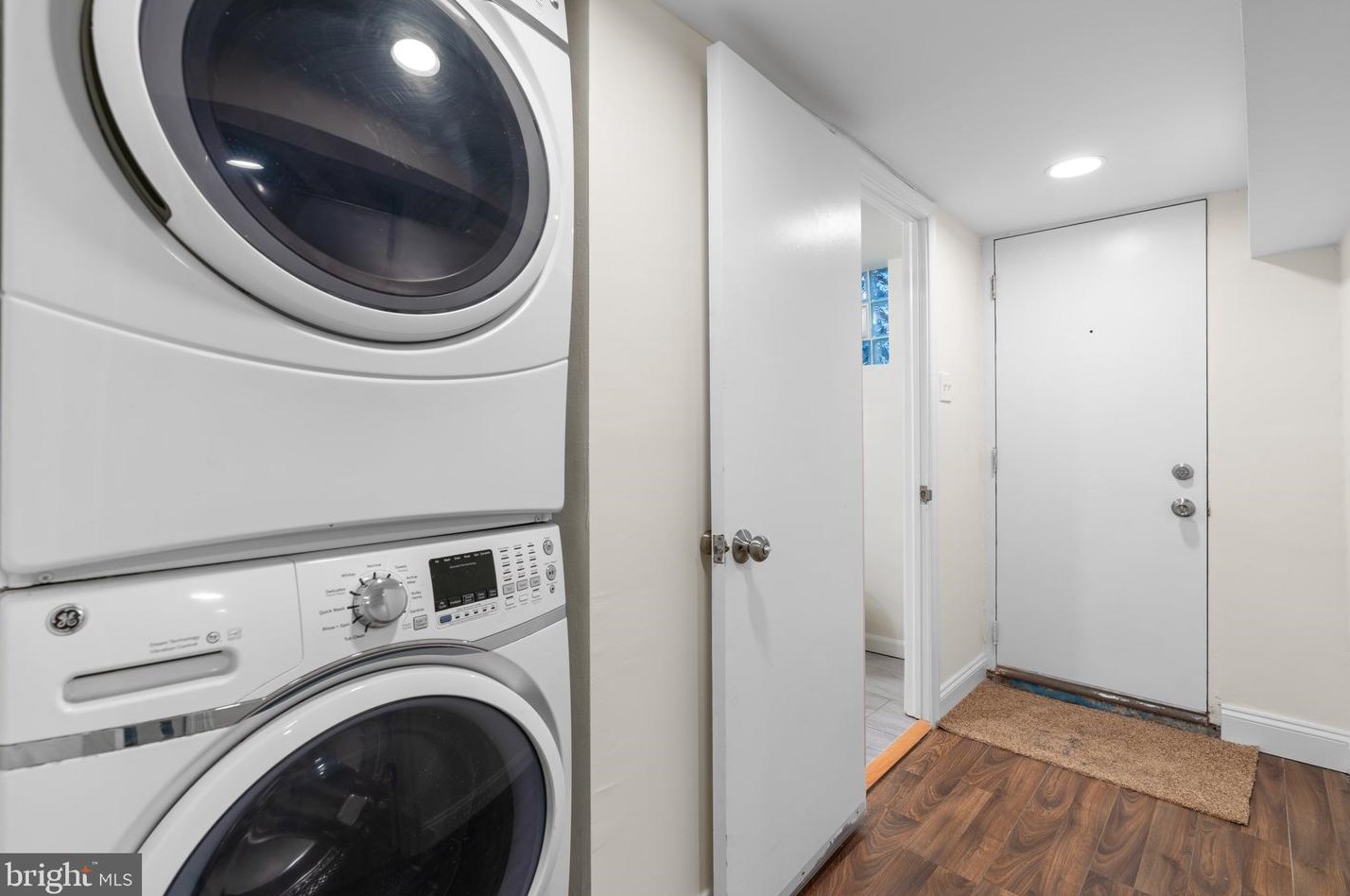 1572 Wadsworth Way, Baltimore MD  21239-2414 exterior