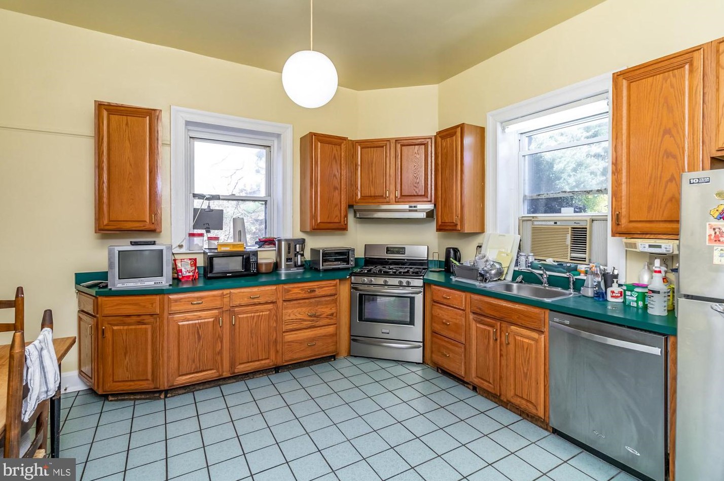 2518 Talbot Rd, Baltimore MD 21216-2032 exterior