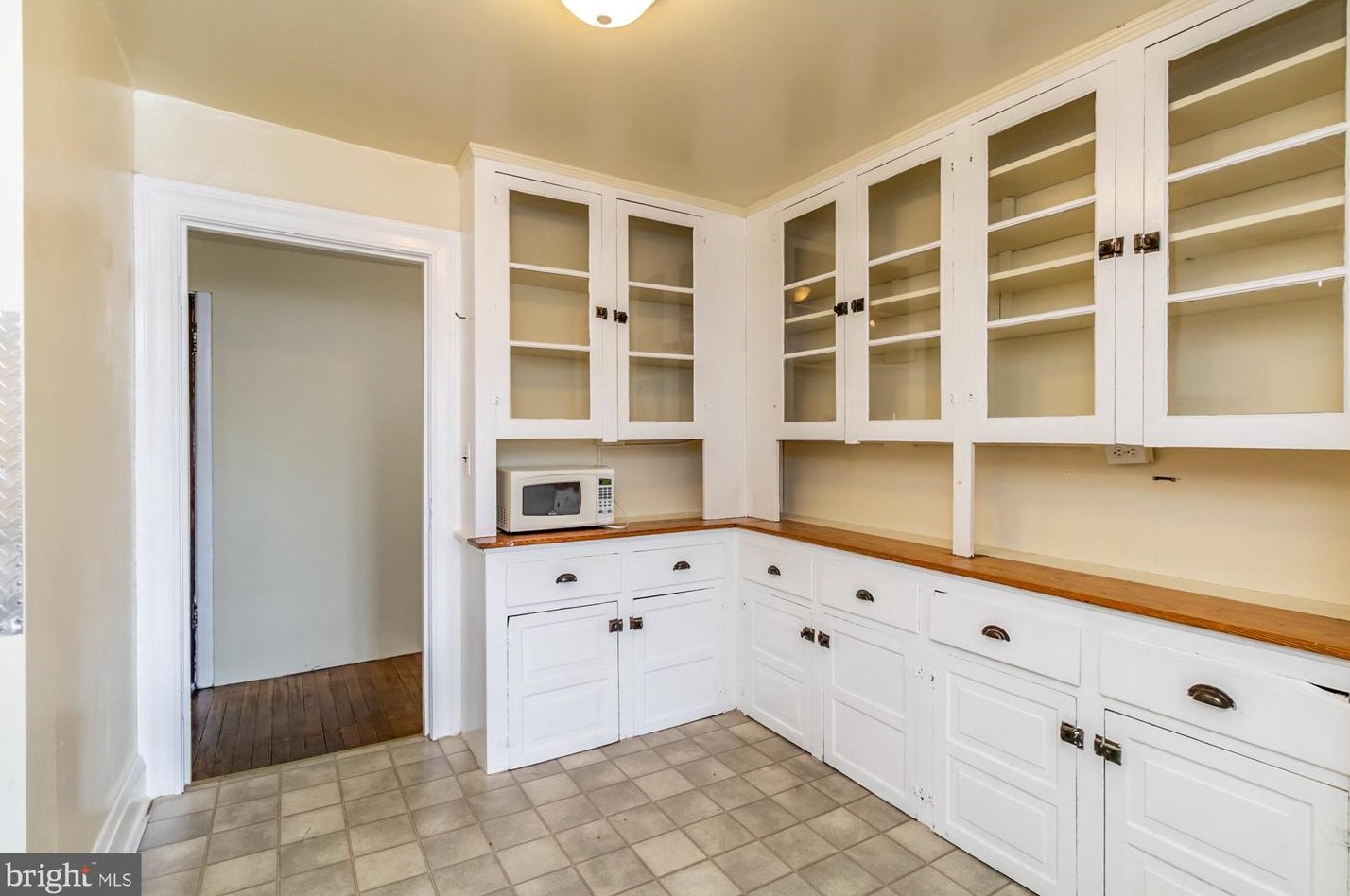 2518 Talbot Rd, Baltimore MD 21216-2032 exterior